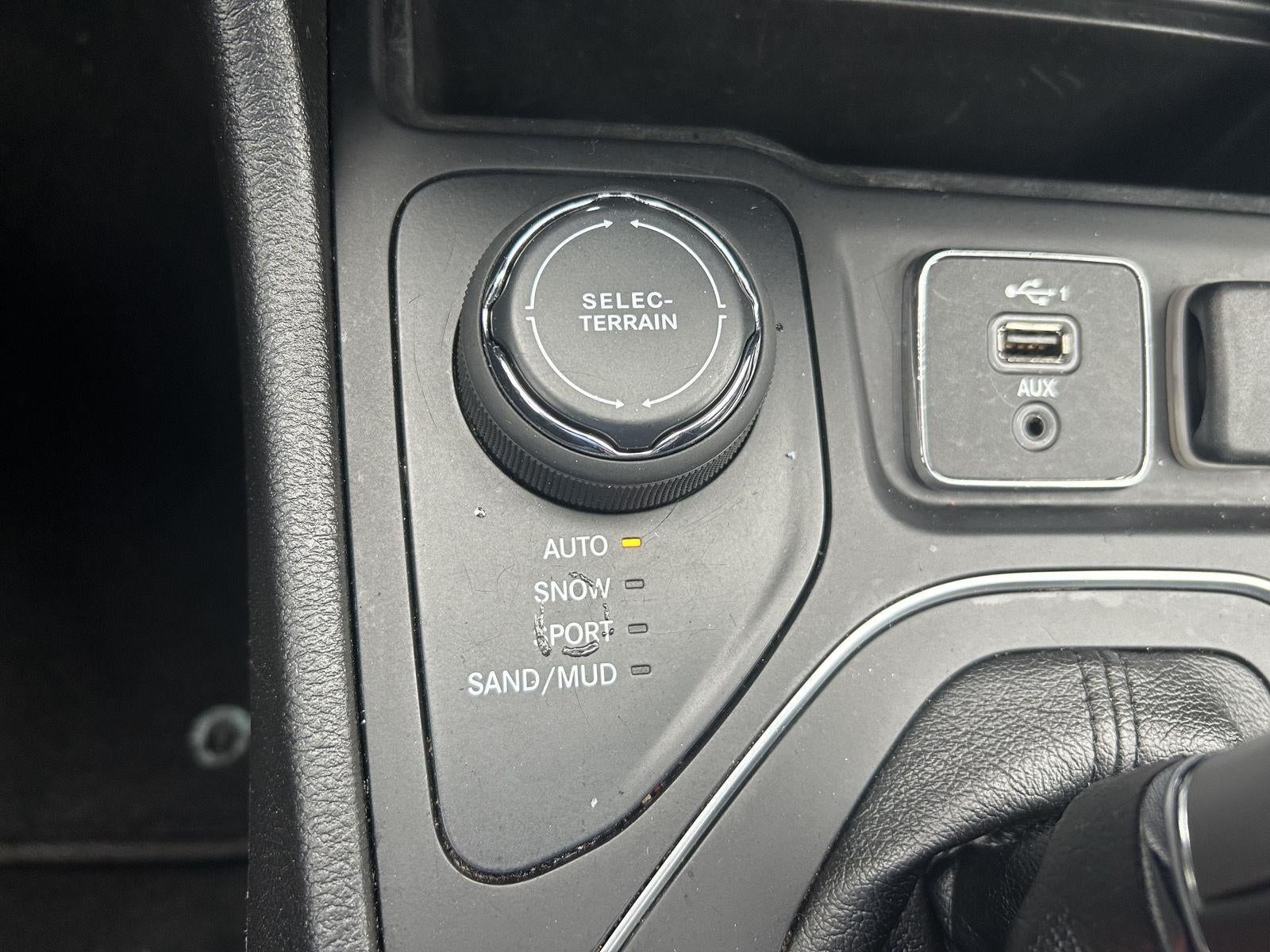 2021 Jeep Cherokee Latitude Lux 4x4