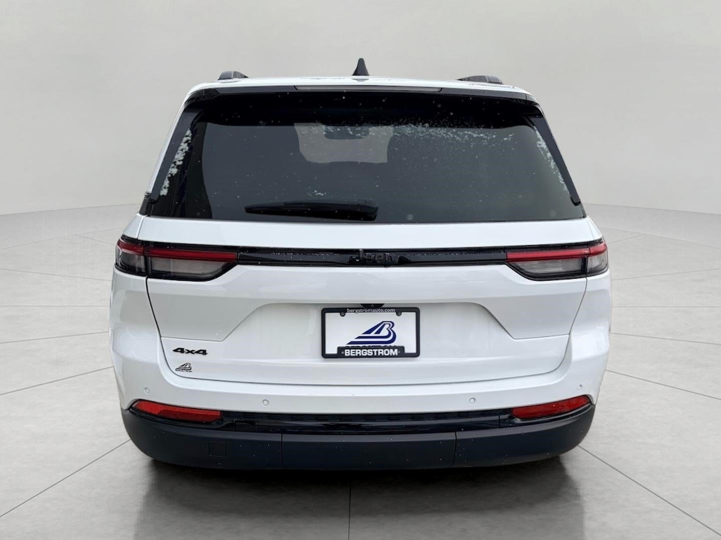 2023 Jeep Grand Cherokee Altitude 4x4