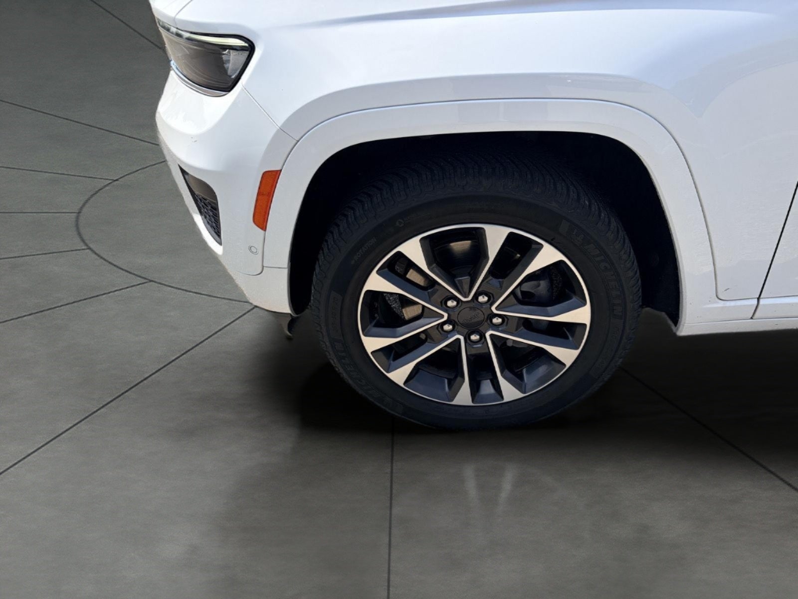 2023 Jeep Grand Cherokee L Overland 4x4
