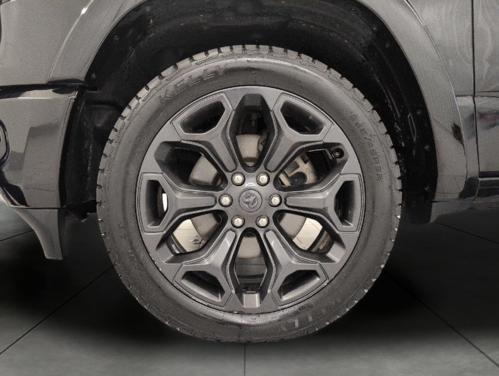 2020 RAM 1500 Limited 4x4 Crew Cab 5'7 Box