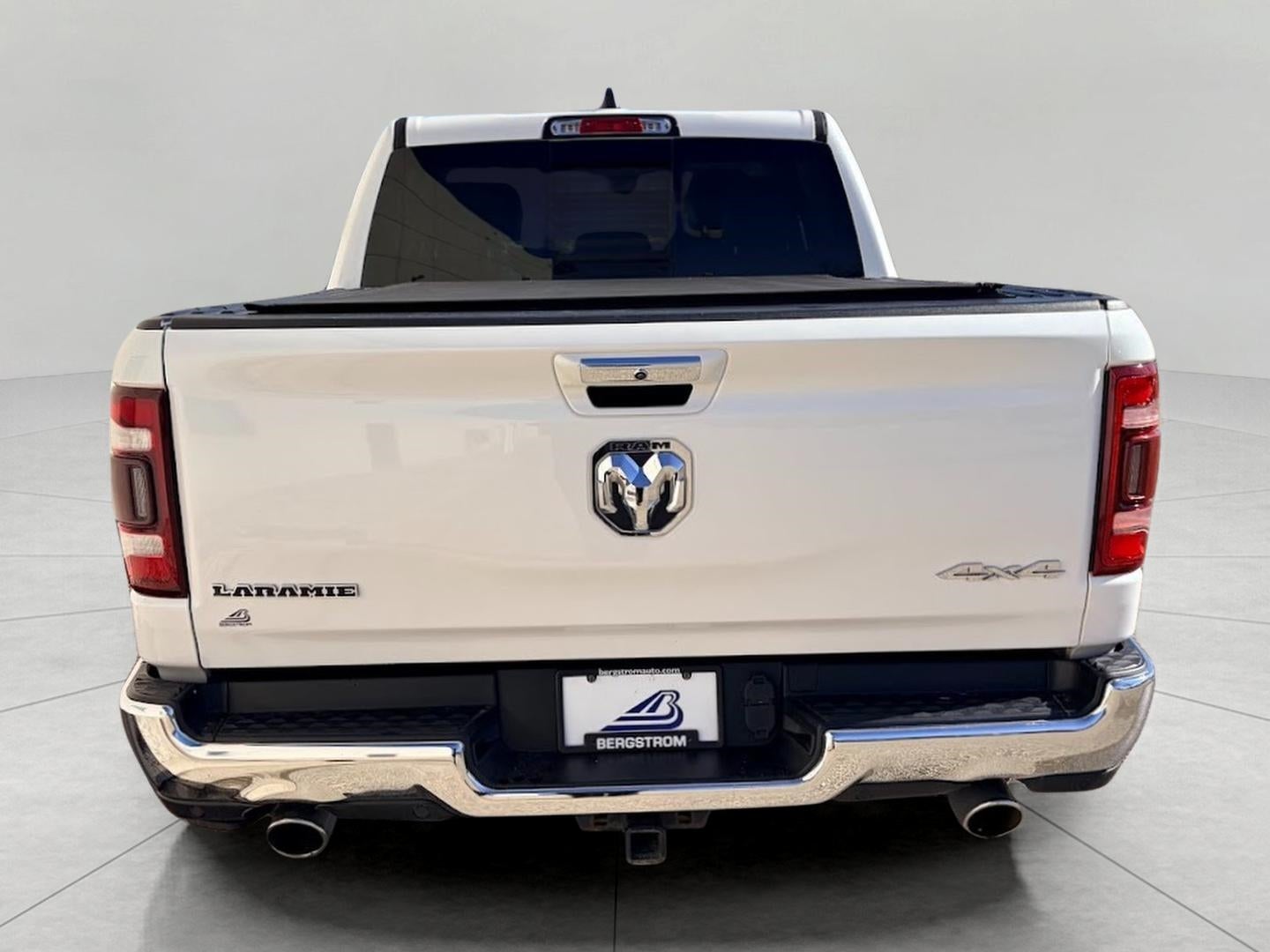 2022 RAM 1500 Laramie 4x4 Crew Cab 5'7 Box