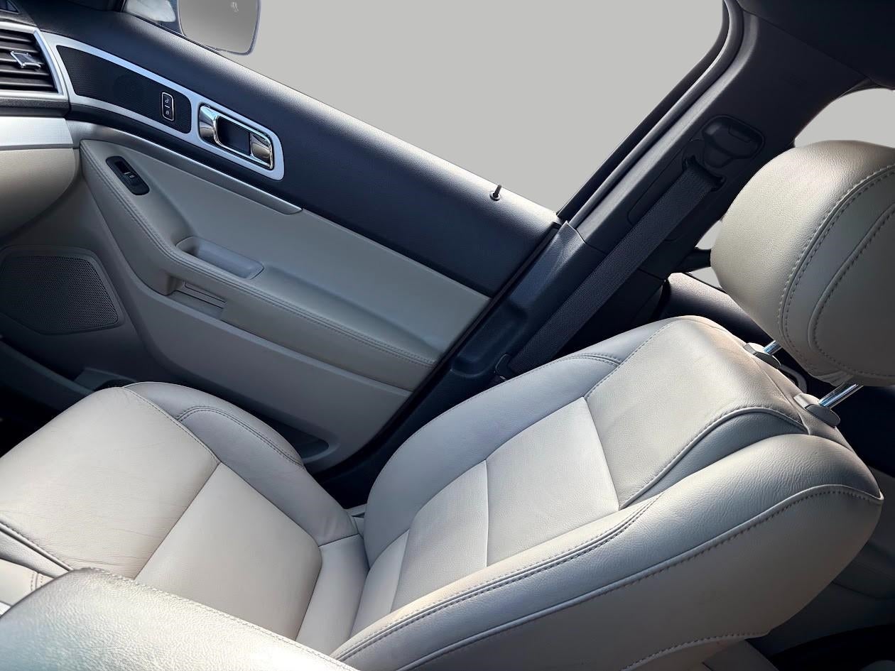 2013 Ford Explorer 4WD 4dr XLT