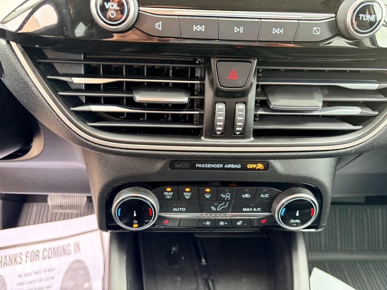 2022 Ford Escape SEL AWD