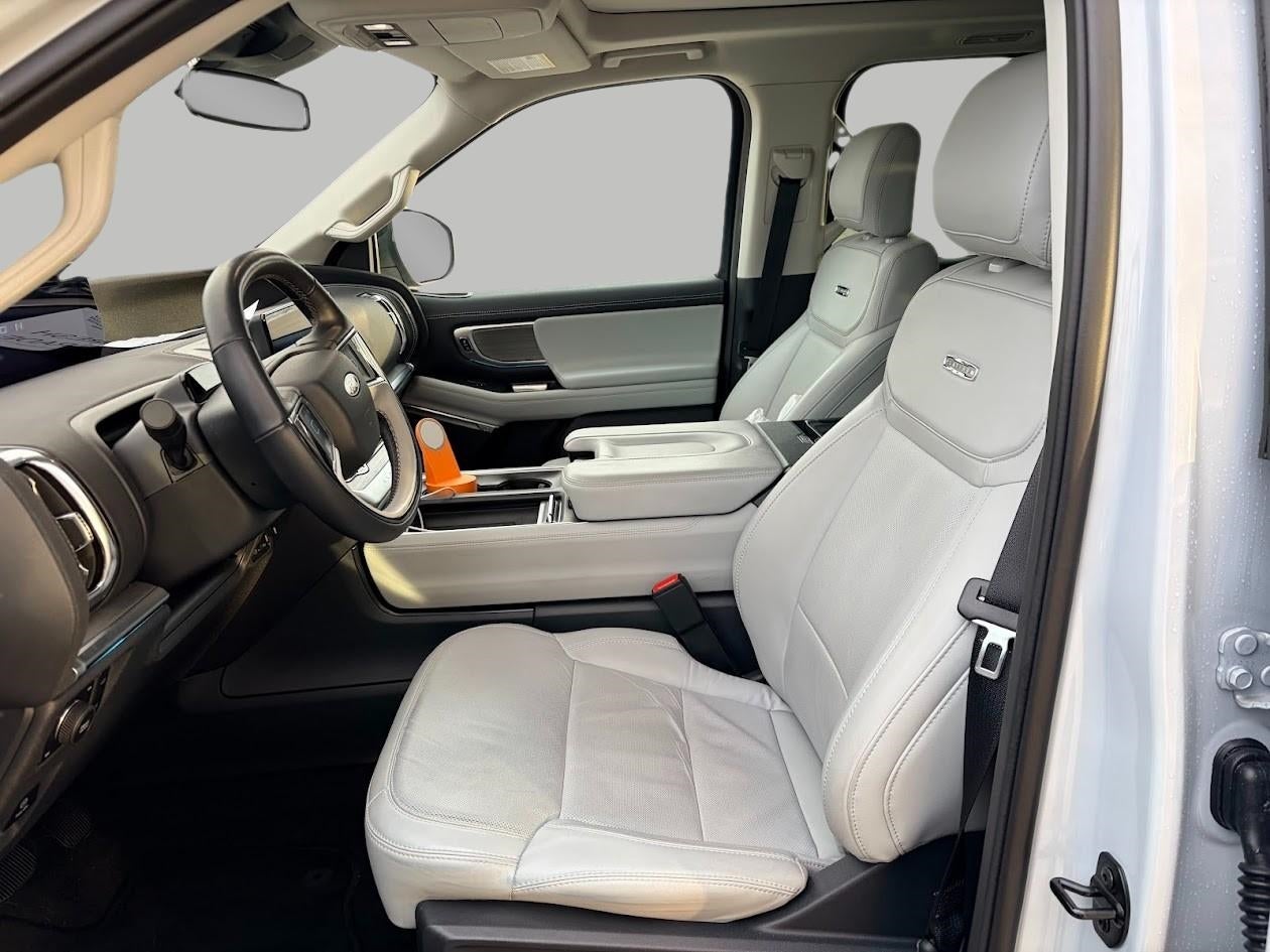 2025 Ford Expedition Platinum 4x4