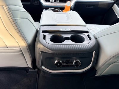 2025 Ford Expedition Platinum 4x4