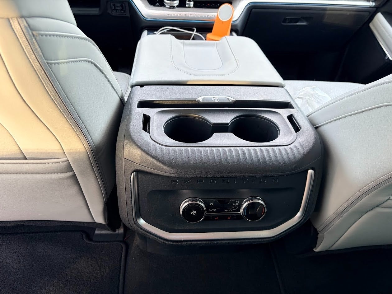 2025 Ford Expedition Platinum 4x4