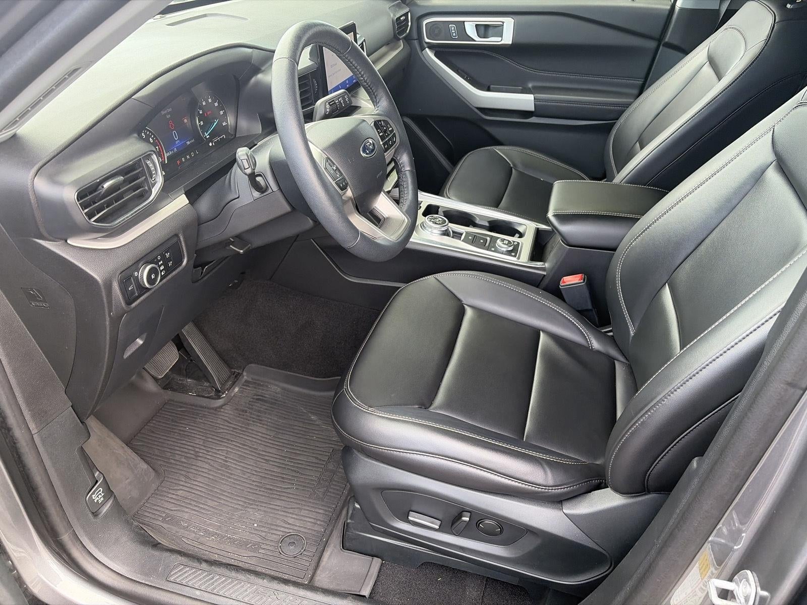 2024 Ford Explorer XLT 4WD
