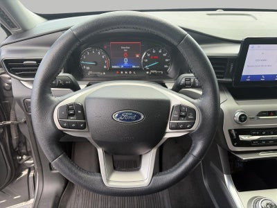 2024 Ford Explorer XLT 4WD