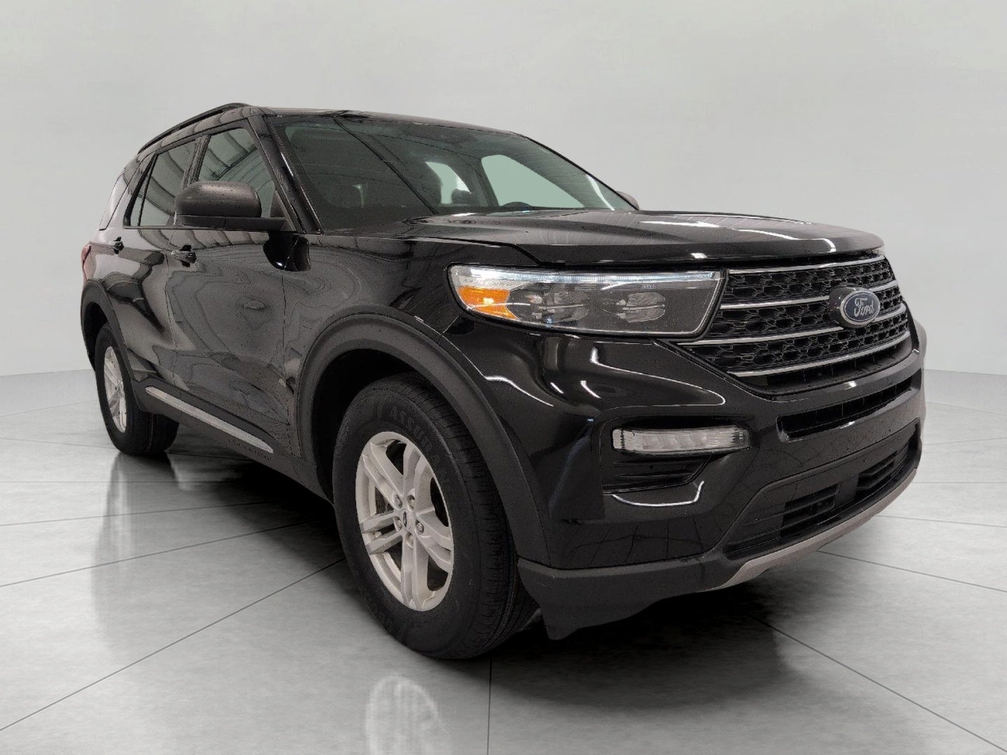 2024 Ford Explorer XLT 4WD