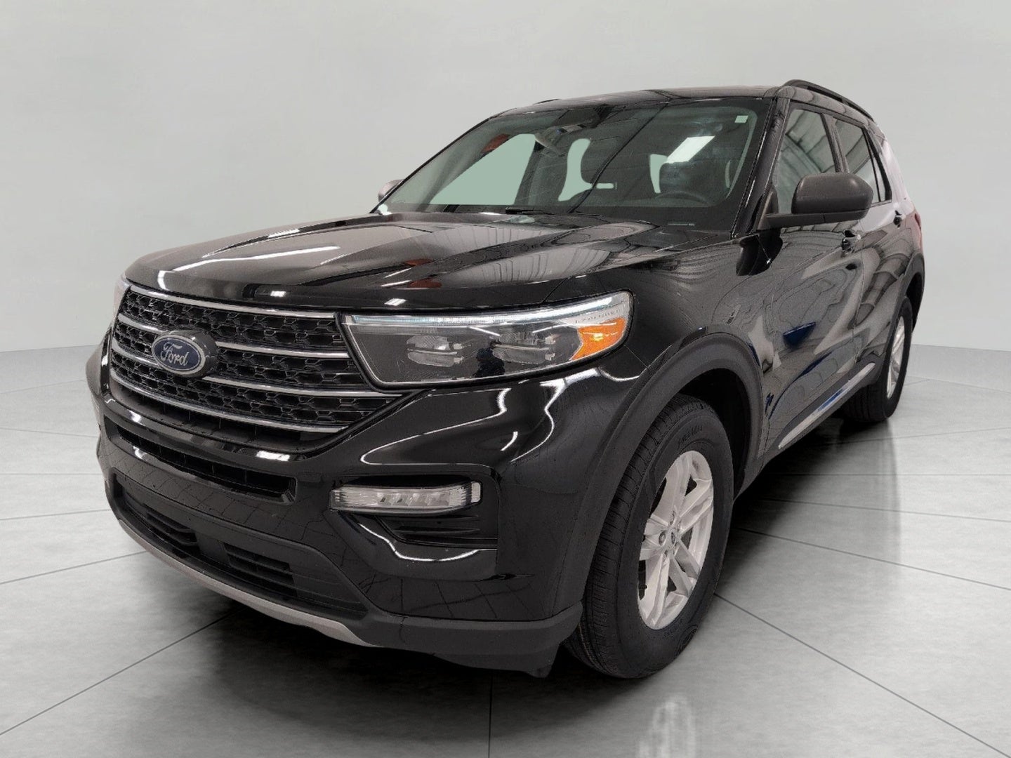 2024 Ford Explorer XLT 4WD