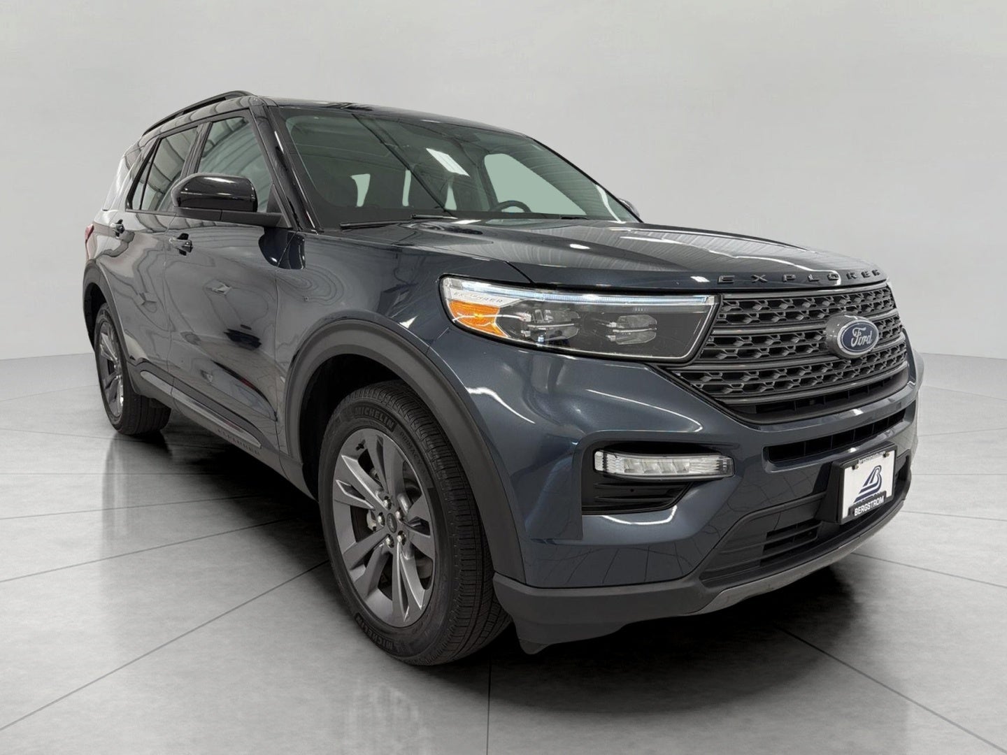 2024 Ford Explorer XLT 4WD