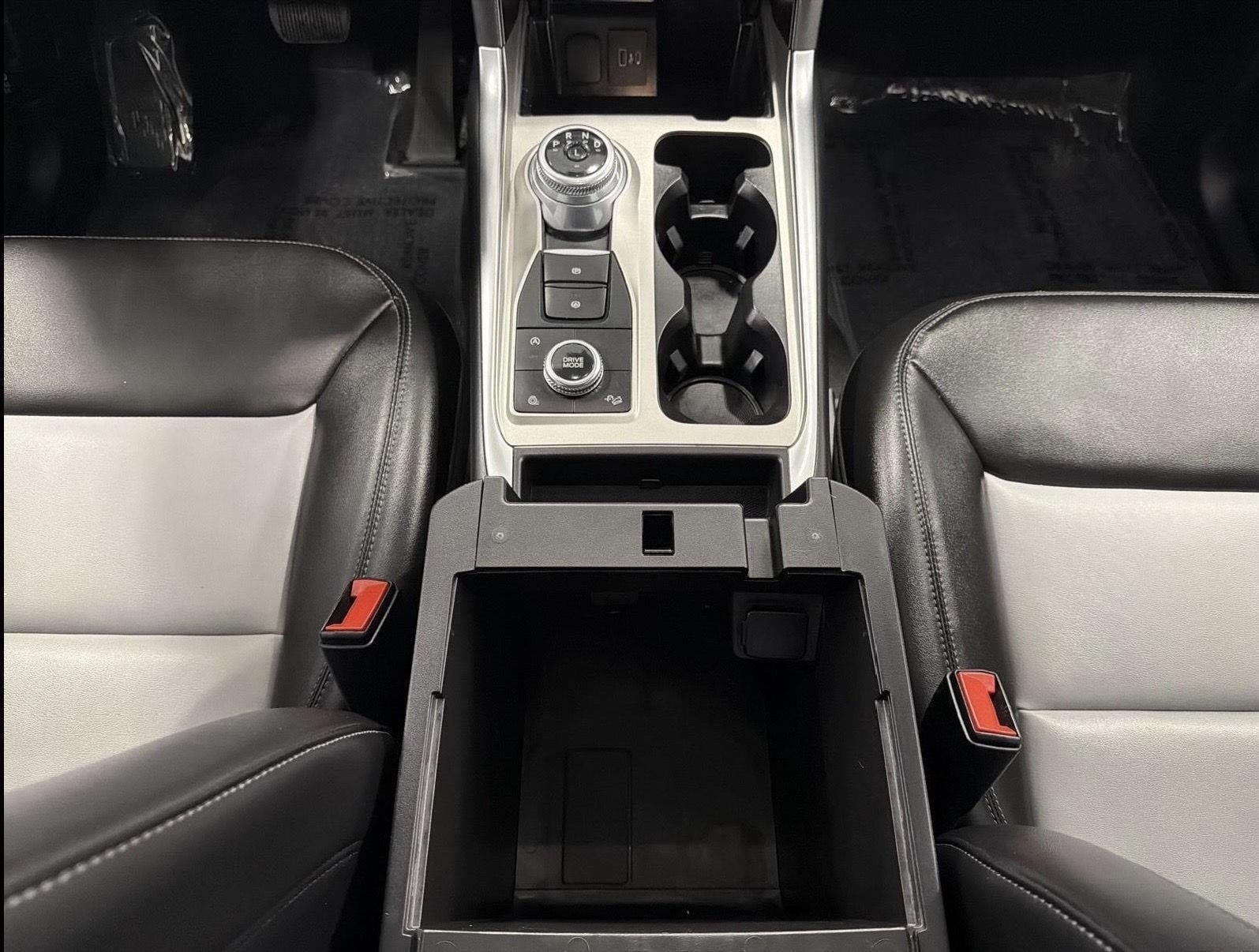 2024 Ford Explorer XLT 4WD