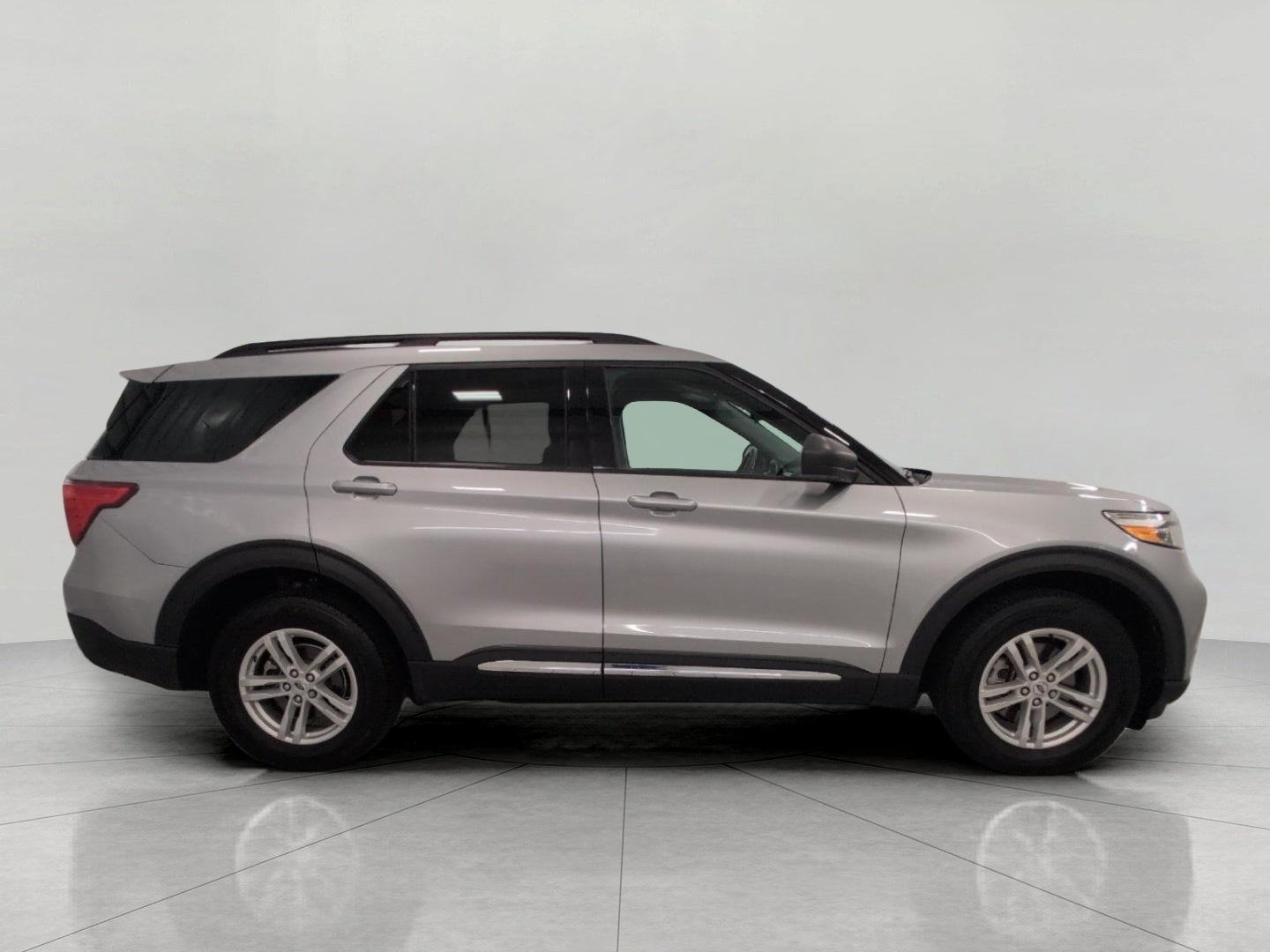 2024 Ford Explorer XLT 4WD