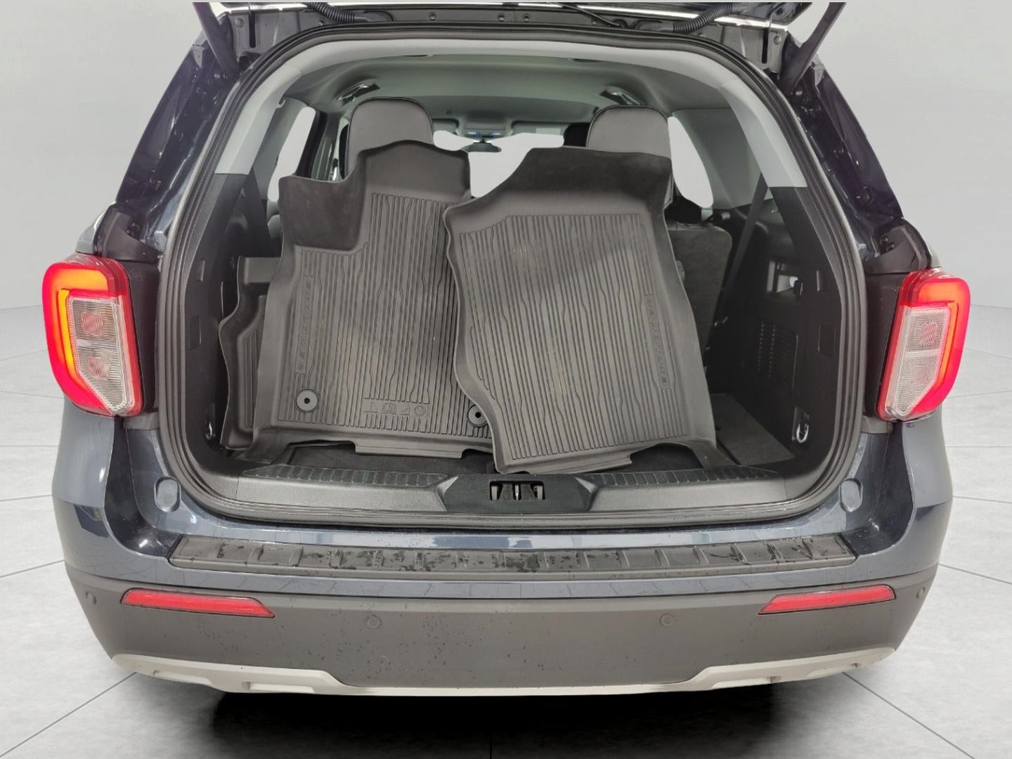 2023 Ford Explorer XLT 4WD