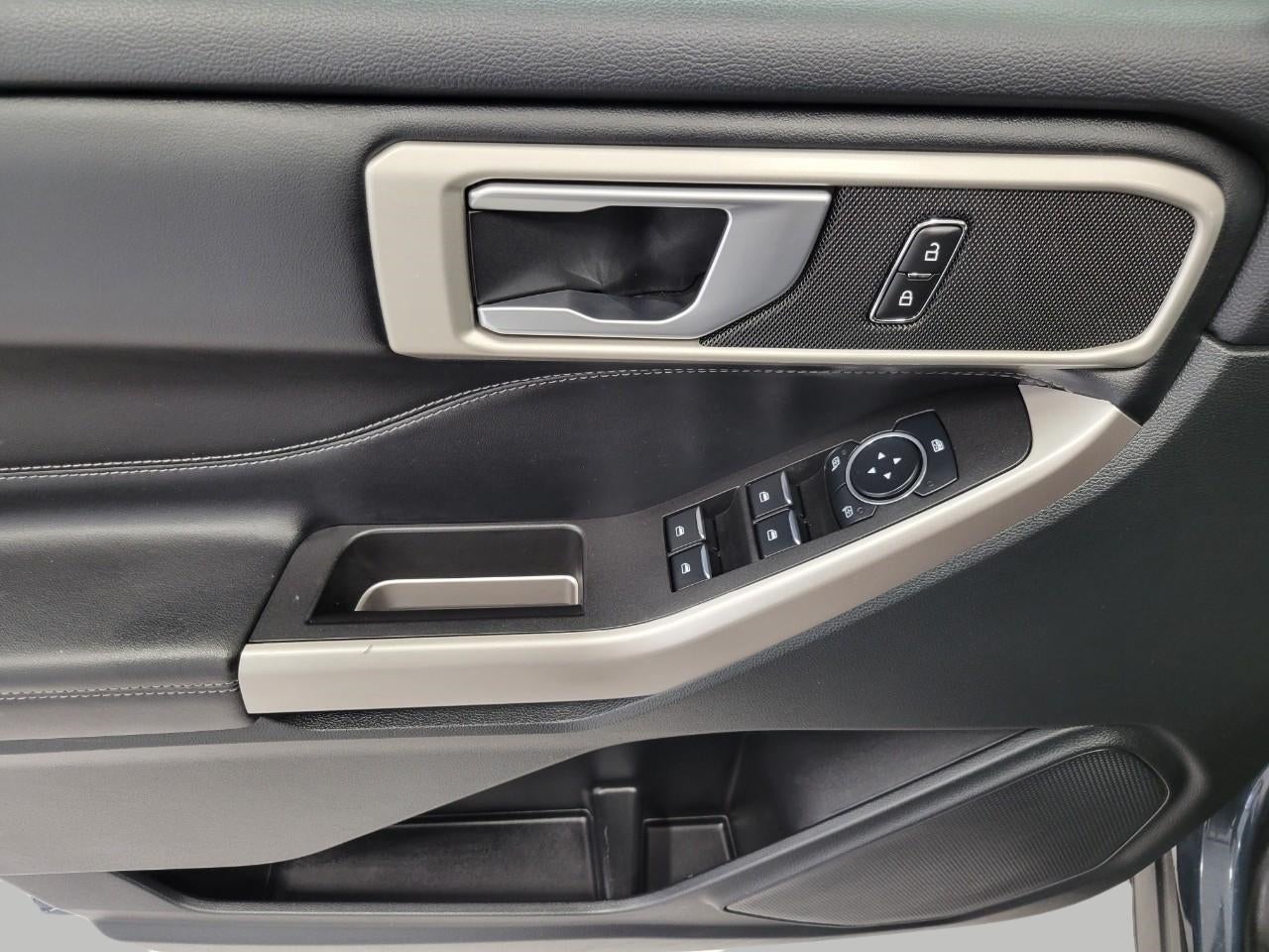 2023 Ford Explorer XLT 4WD