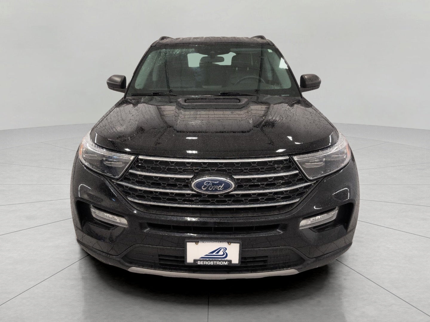 2024 Ford Explorer XLT 4WD
