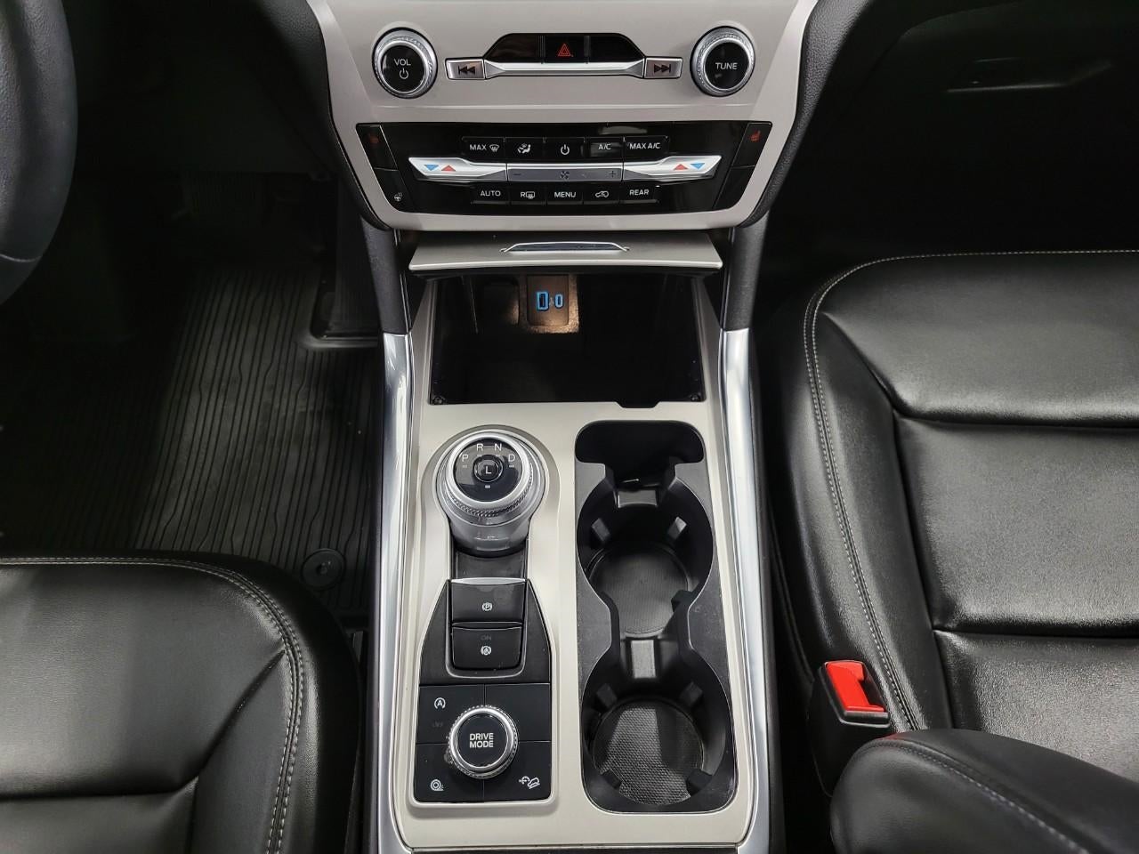 2023 Ford Explorer XLT 4WD