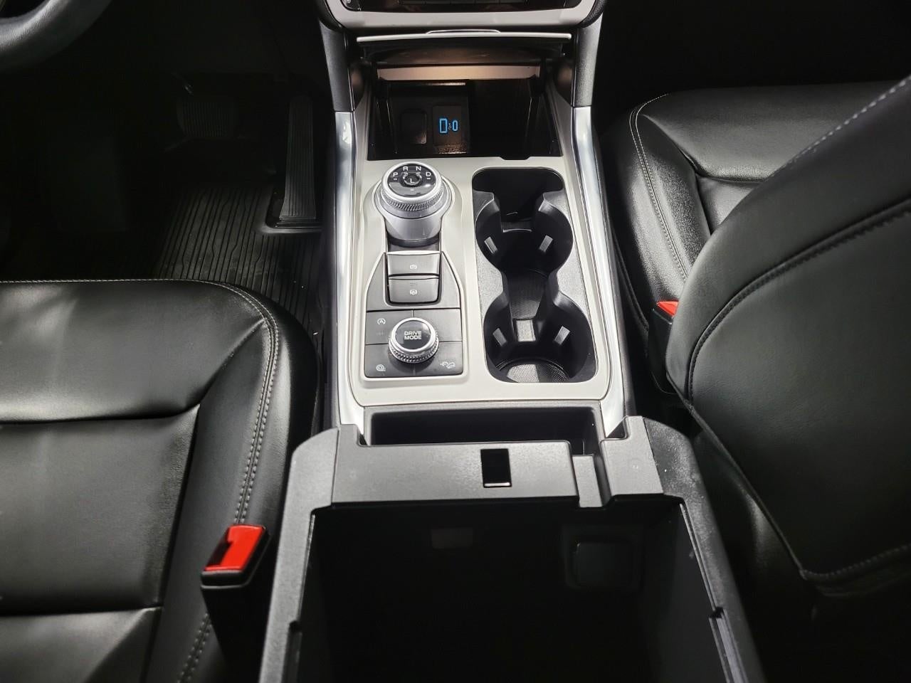 2023 Ford Explorer XLT 4WD