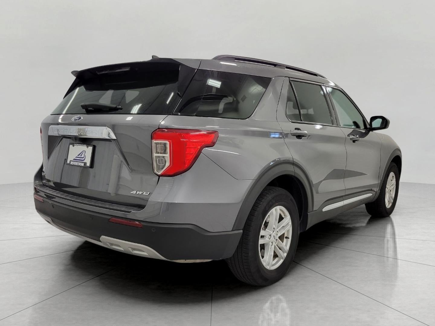 2023 Ford Explorer XLT 4WD