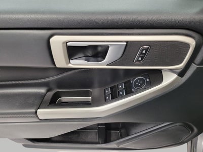 2023 Ford Explorer XLT 4WD