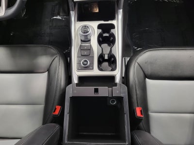 2024 Ford Explorer XLT 4WD