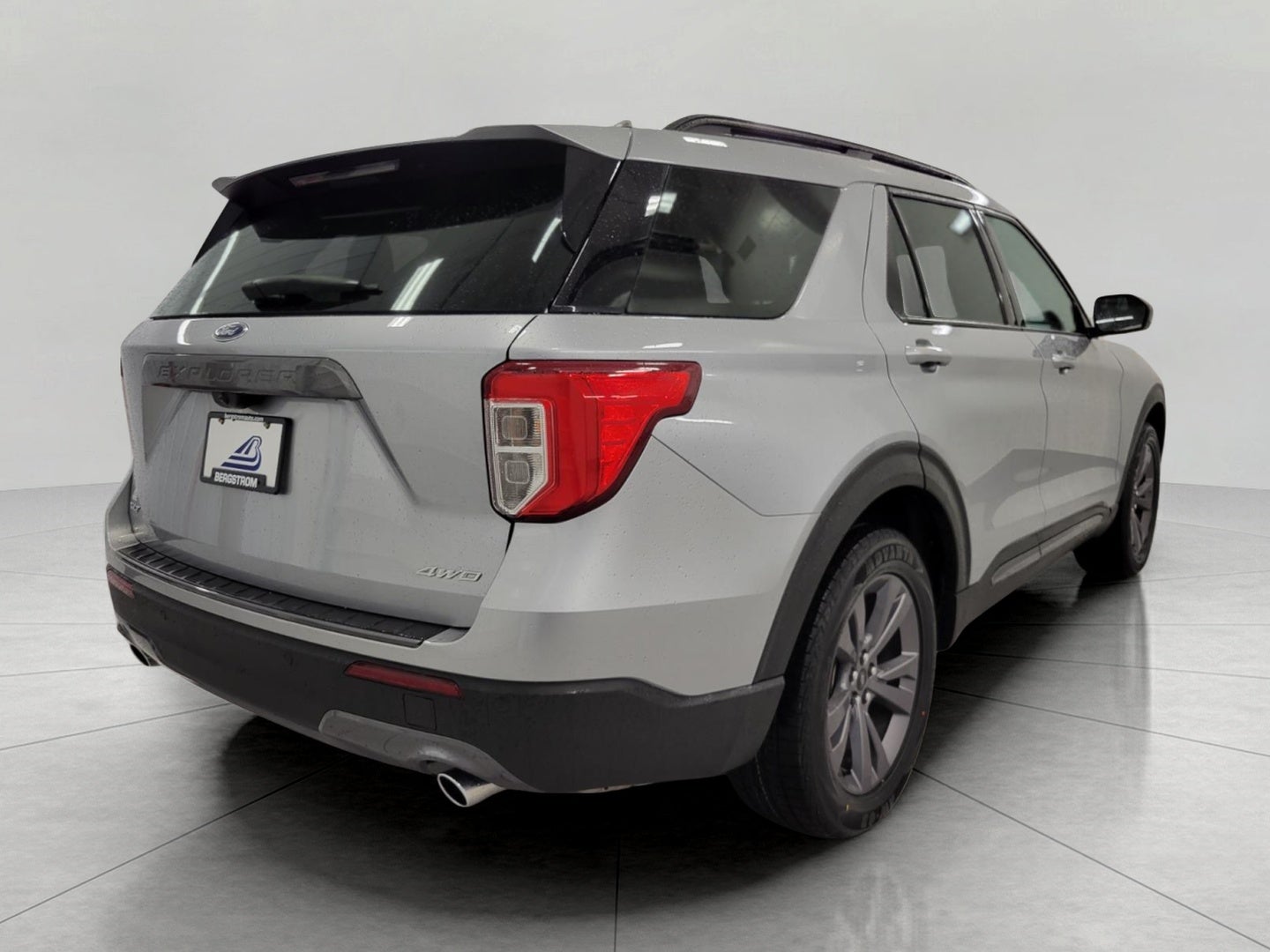 2024 Ford Explorer XLT 4WD