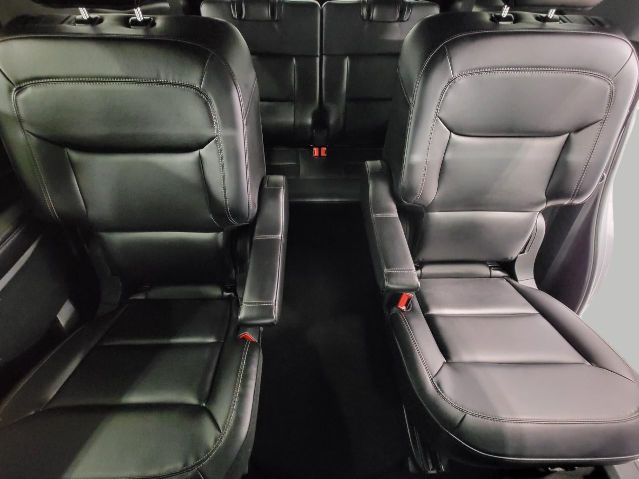 2023 Ford Explorer XLT 4WD