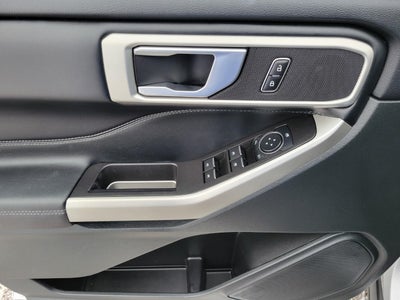 2023 Ford Explorer XLT 4WD