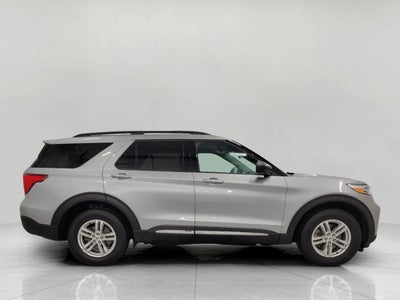 2023 Ford Explorer XLT 4WD