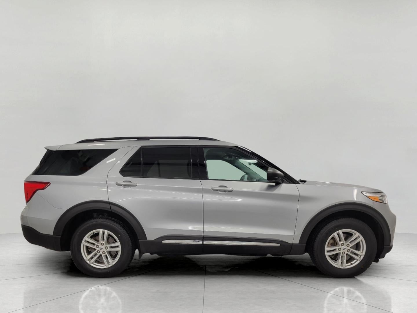 2023 Ford Explorer XLT 4WD