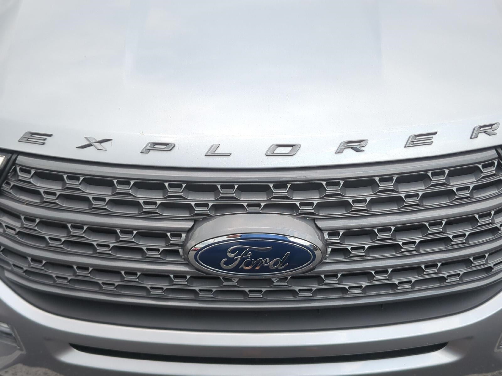 2023 Ford Explorer XLT 4WD