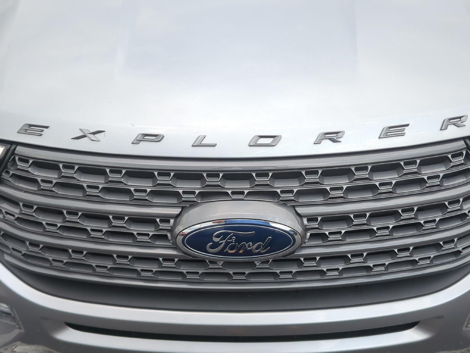 2023 Ford Explorer XLT 4WD