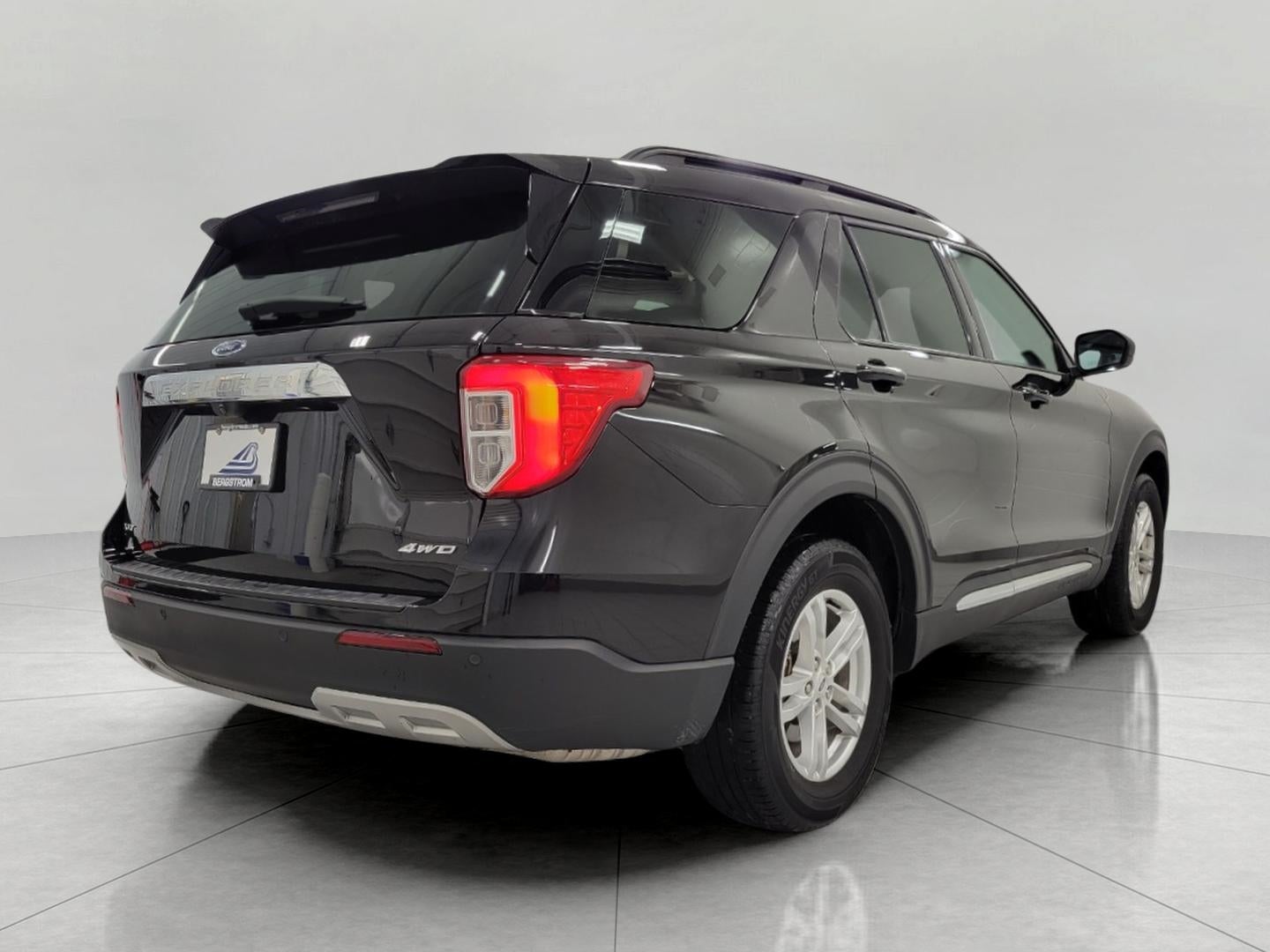 2023 Ford Explorer XLT 4WD