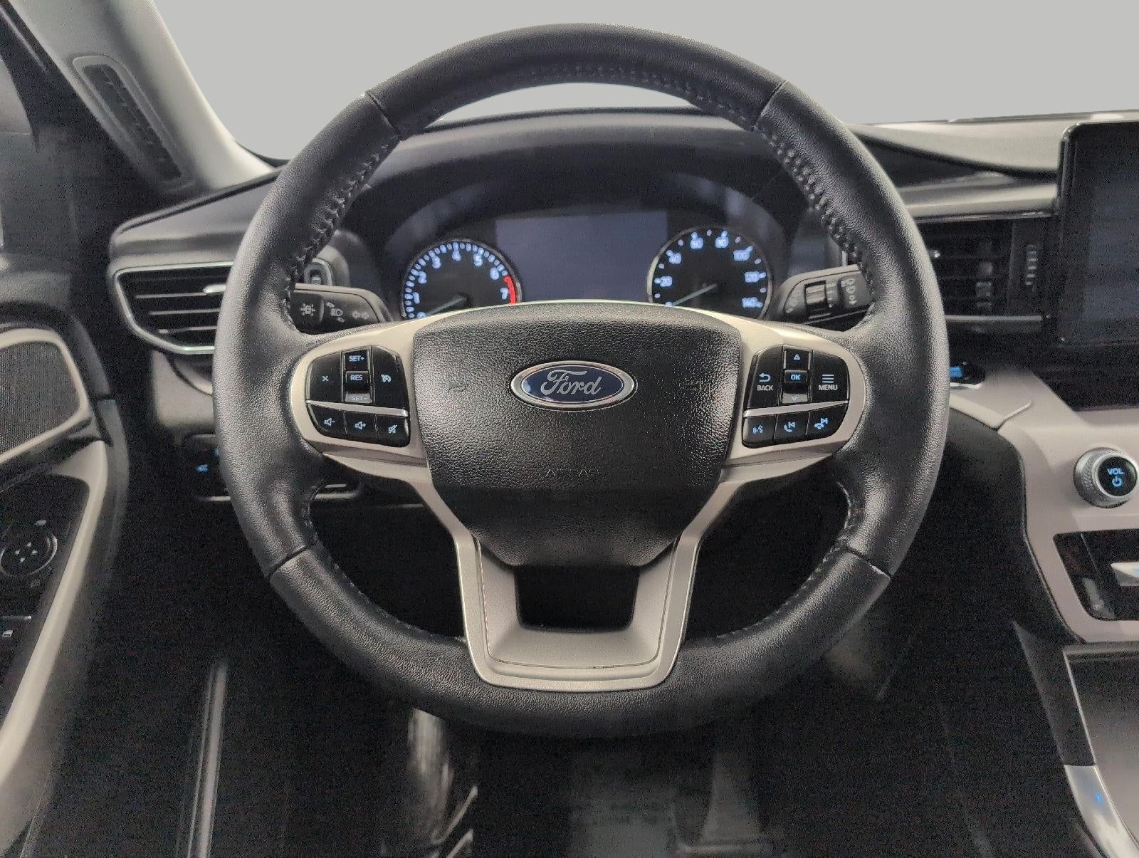 2024 Ford Explorer XLT 4WD
