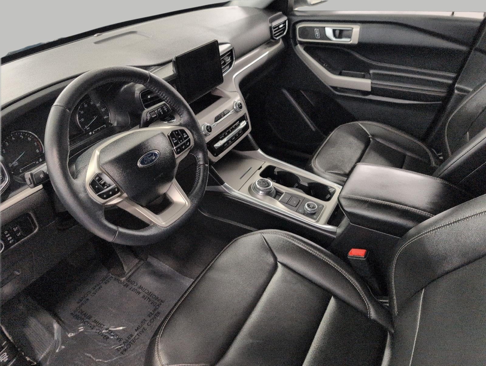 2024 Ford Explorer XLT 4WD