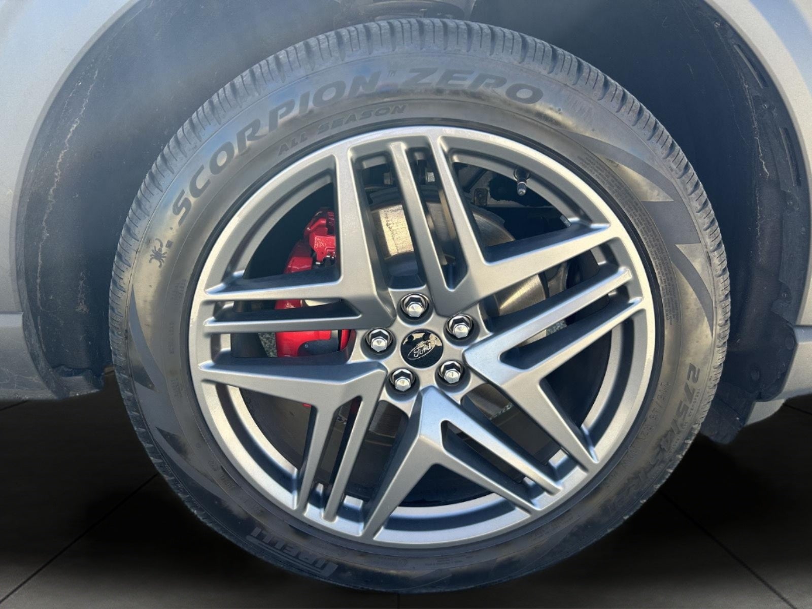 2025 Ford Explorer ST-Line 4WD