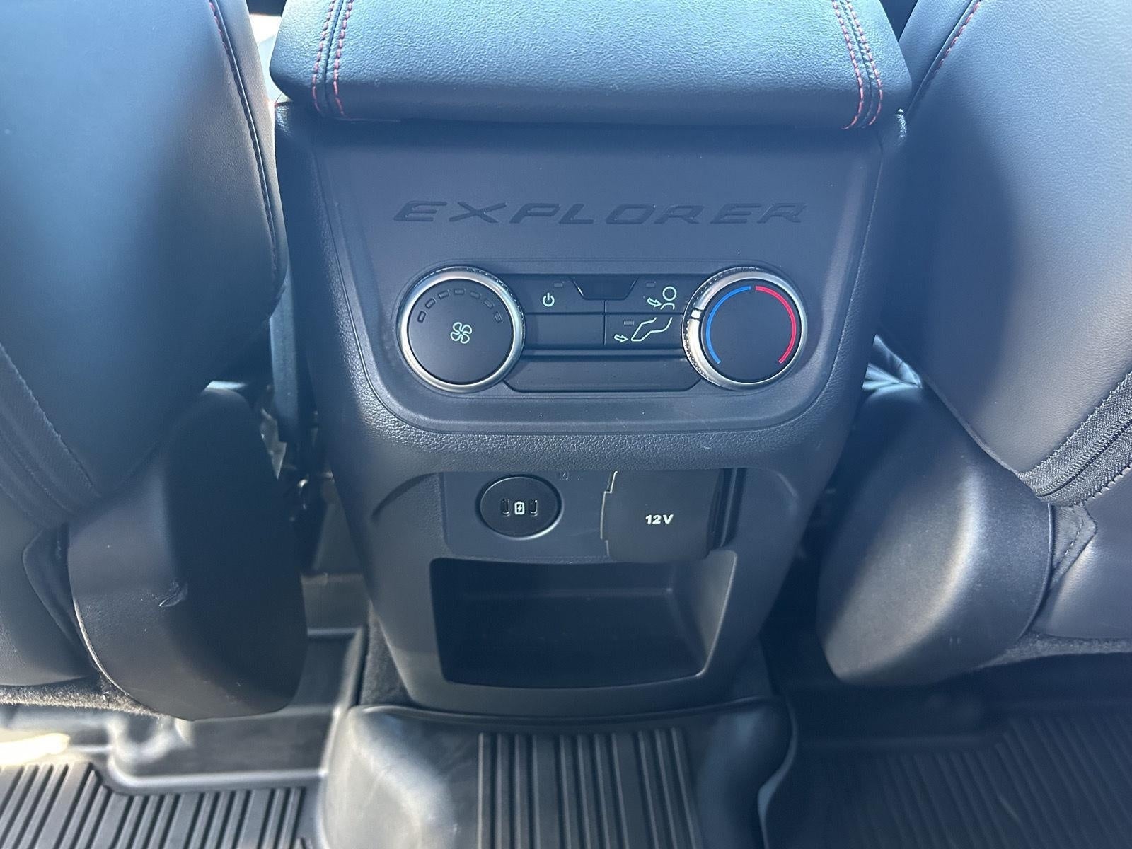 2025 Ford Explorer ST-Line 4WD