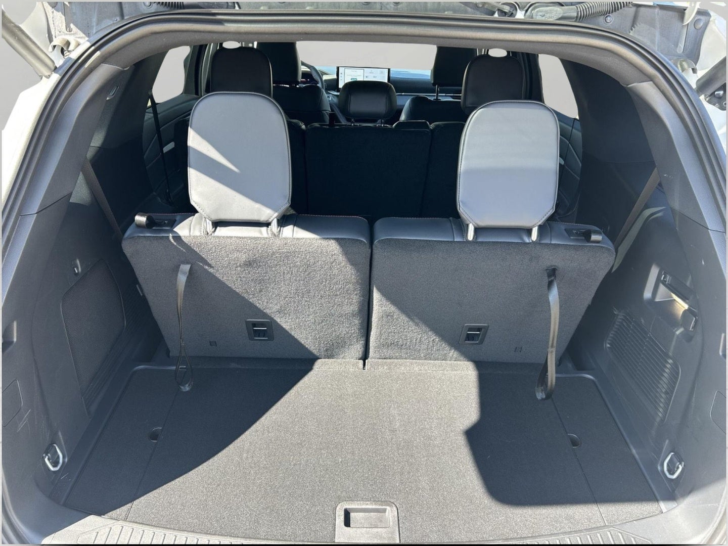 2025 Ford Explorer ST-Line 4WD