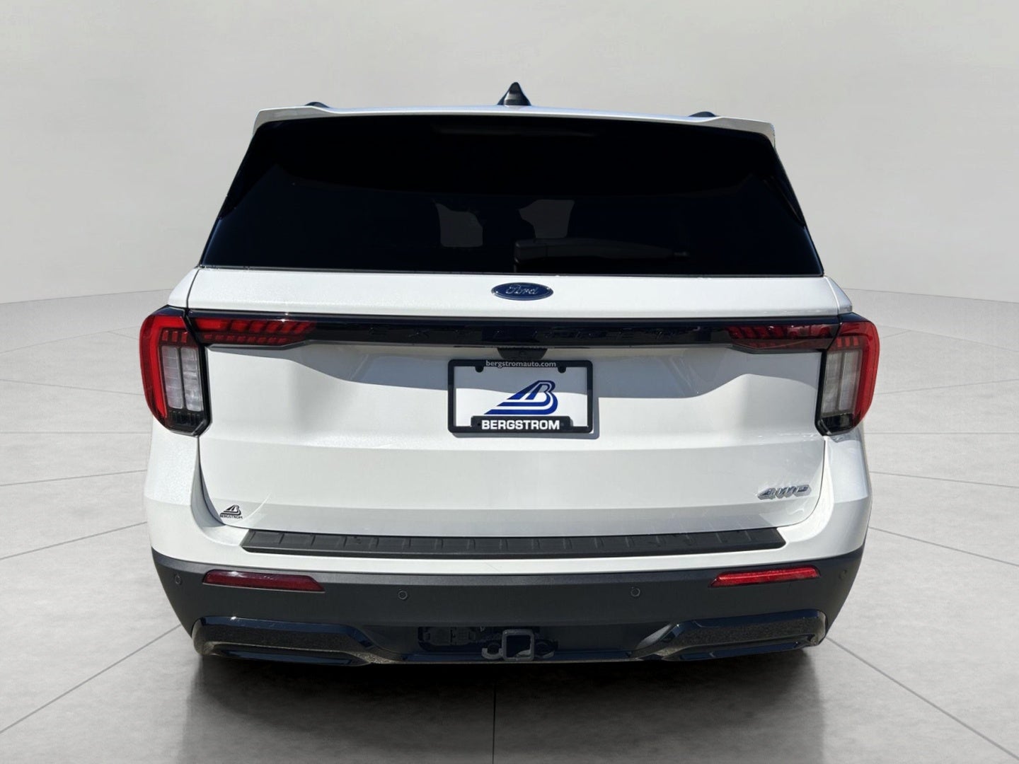 2025 Ford Explorer ST-Line 4WD