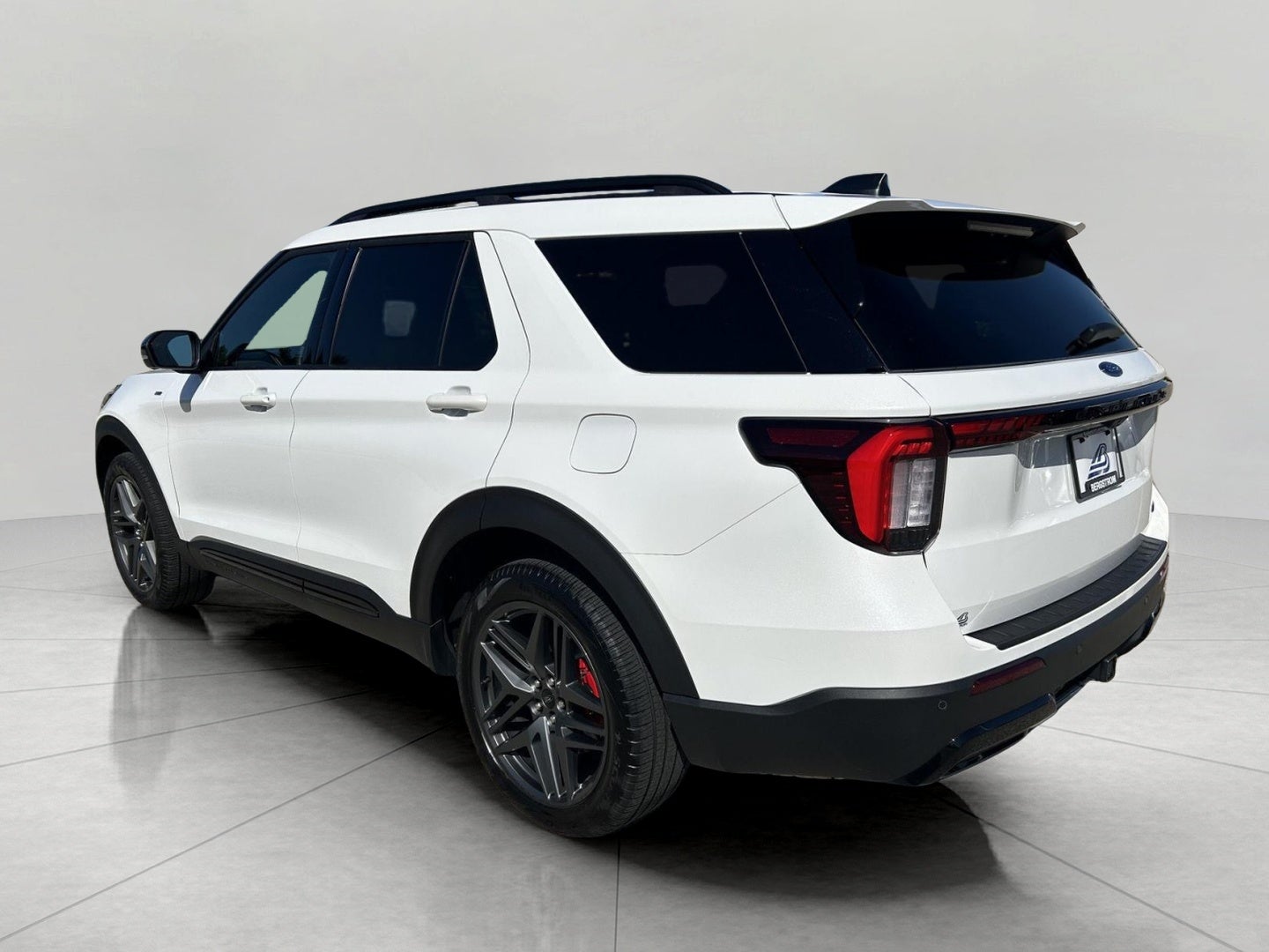 2025 Ford Explorer ST-Line 4WD