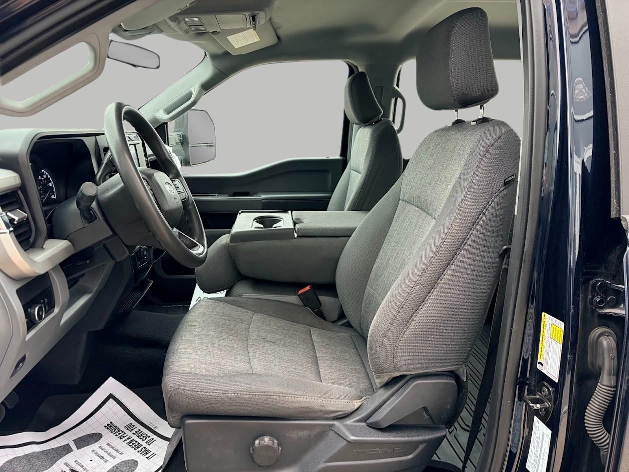 2023 Ford Super Duty F-250 SRW XL 4WD Crew Cab 6.75' Box