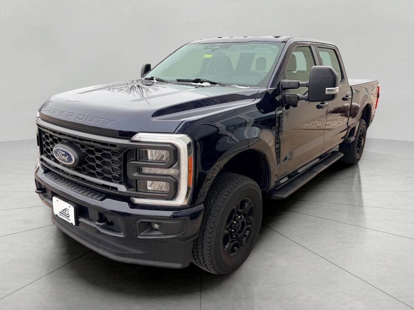 2023 Ford Super Duty F-250 SRW XL 4WD Crew Cab 6.75' Box