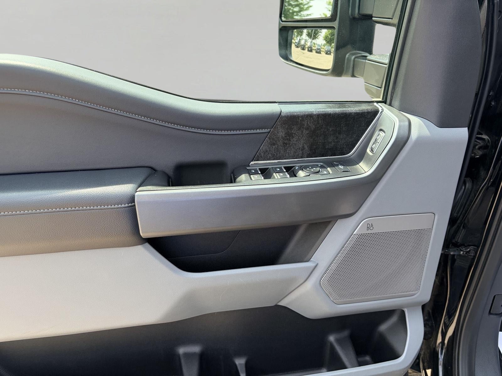 2025 Ford SUPER DUTY F-350 SRW XLT