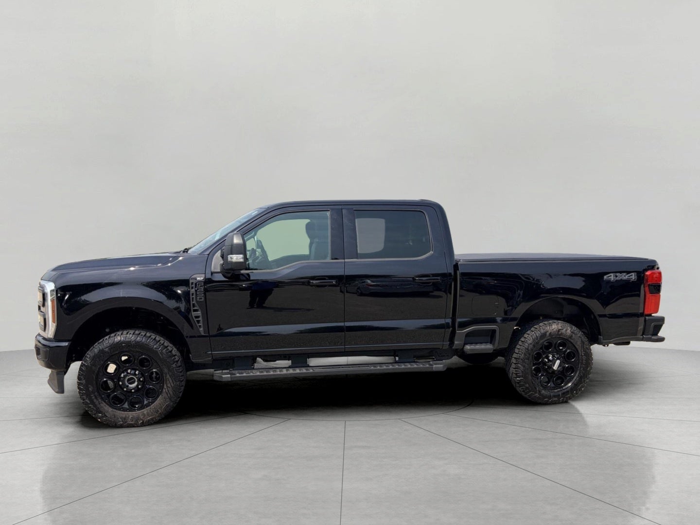 2025 Ford SUPER DUTY F-350 SRW XLT
