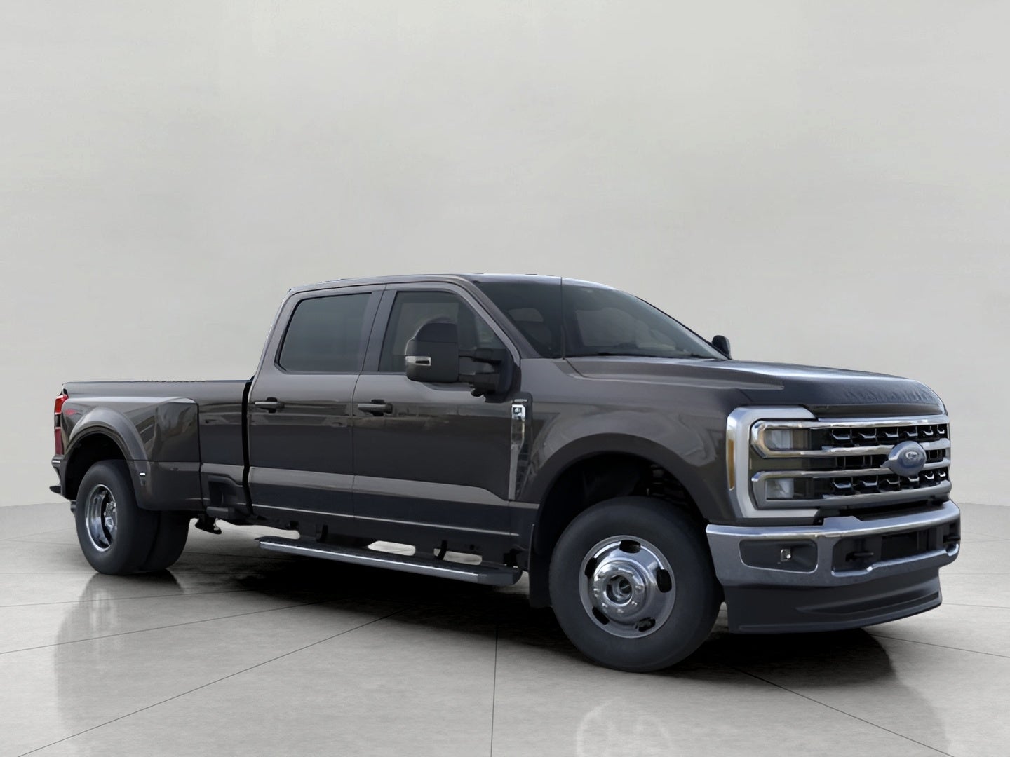 2026 Ford Super Duty F-350 DRW LARIAT 4WD Crew Cab 8' Box