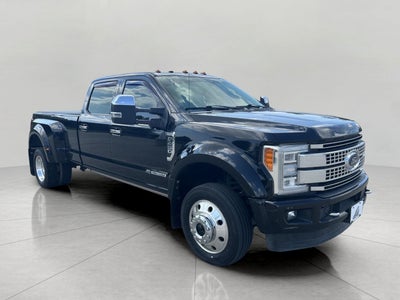 2018 Ford Super Duty F-450 DRW Platinum 4WD Crew Cab 8' Box