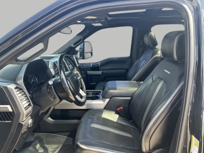 2018 Ford Super Duty F-450 DRW Platinum 4WD Crew Cab 8' Box