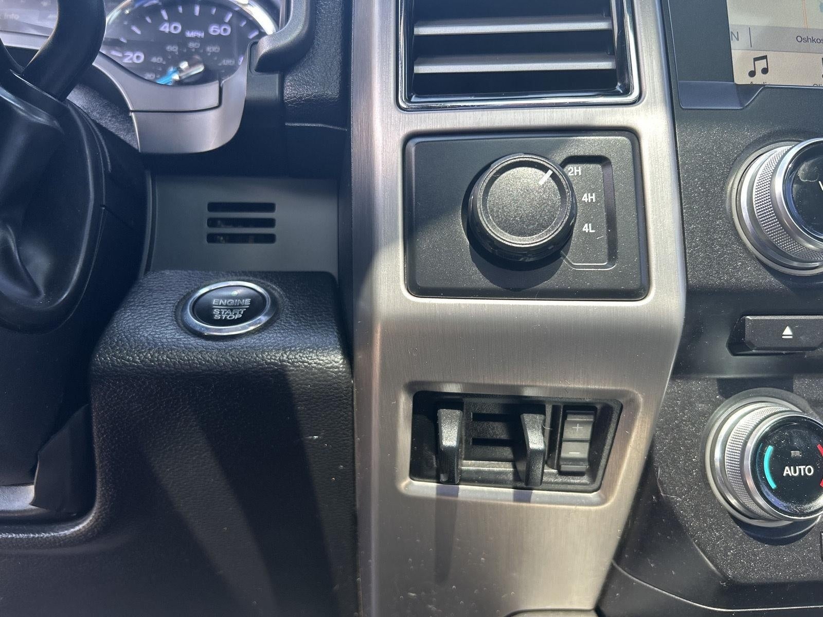 2018 Ford Super Duty F-450 DRW Platinum 4WD Crew Cab 8' Box