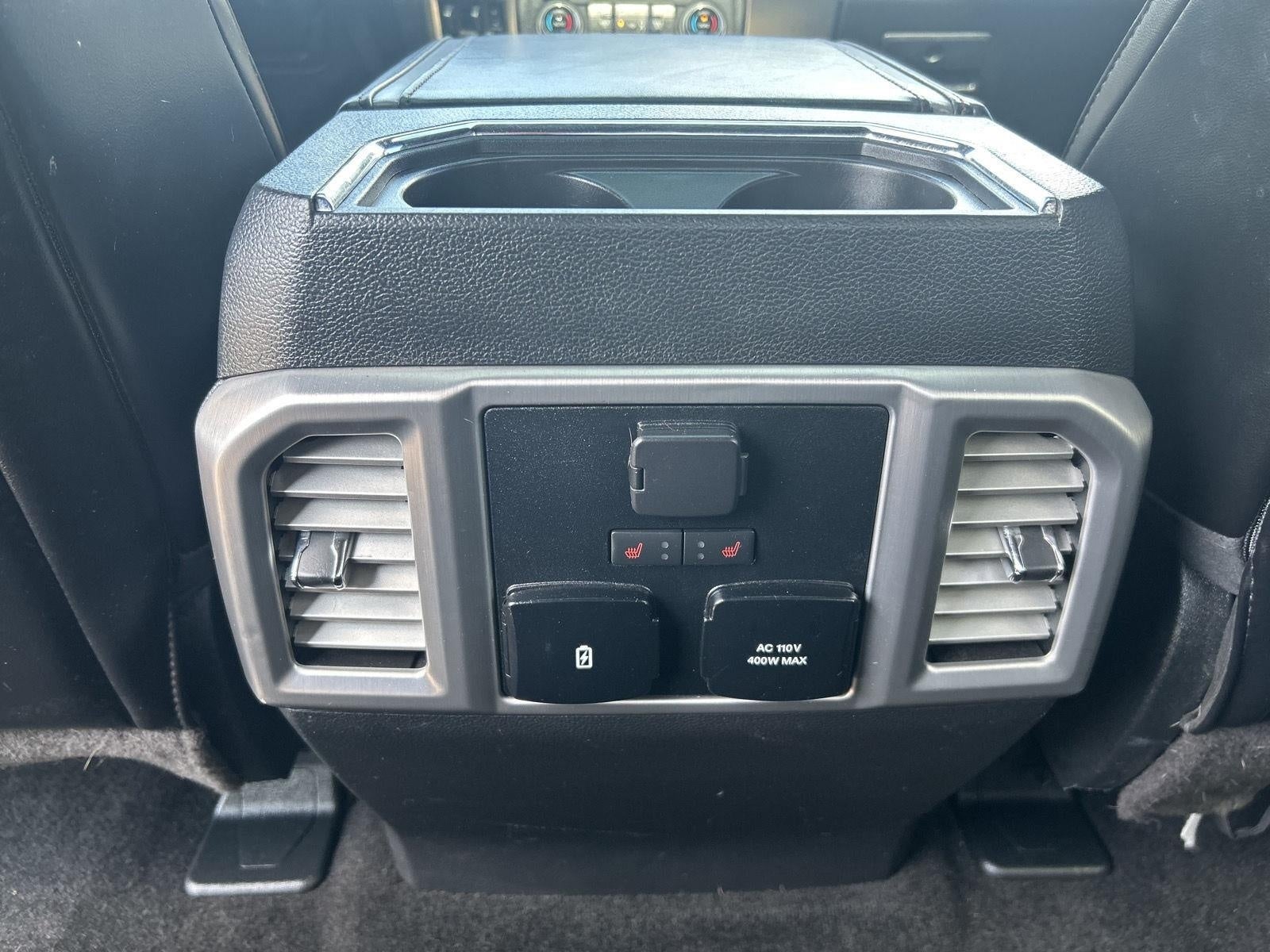 2018 Ford Super Duty F-450 DRW Platinum 4WD Crew Cab 8' Box