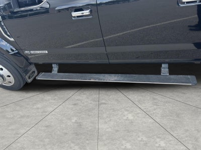 2018 Ford Super Duty F-450 DRW Platinum 4WD Crew Cab 8' Box